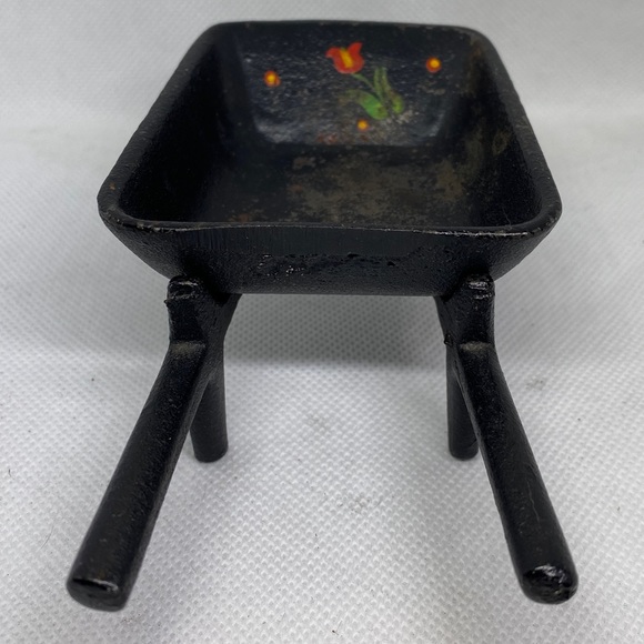 Vintage Miniature Wheel Barrel Cast Iron 6 1/2” L - Picture 4 of 5